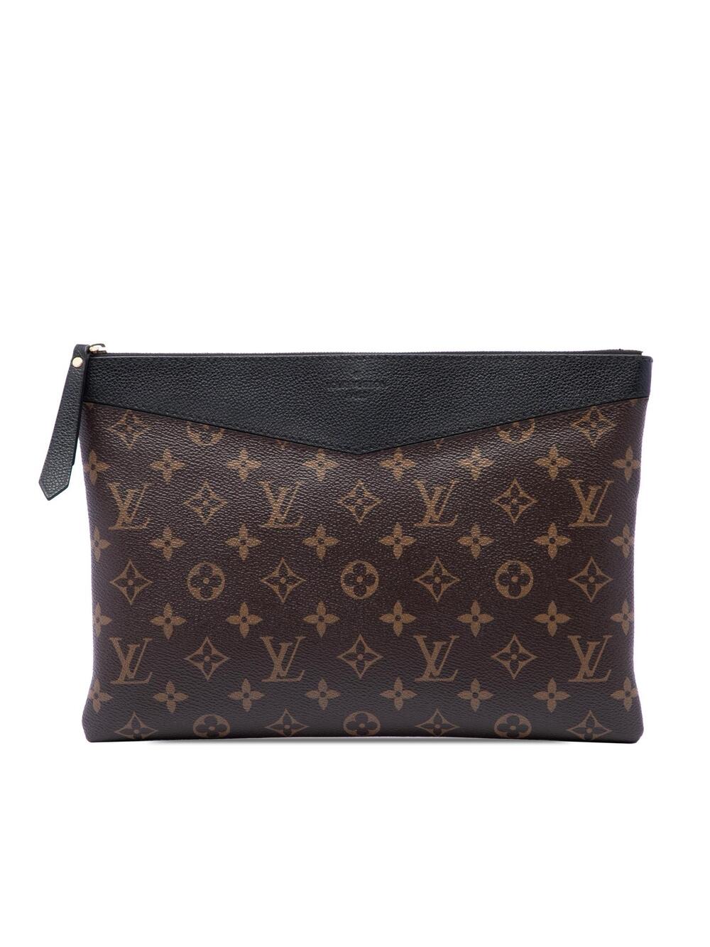 Louis Vuitton Daily Pouch Pre-Loved #372330L68B